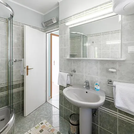 Pensjonat Radovcic And Trsteno